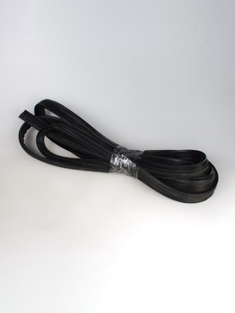 Уплотнитель крышки багажника Г-31029 (21213-6307024-20)