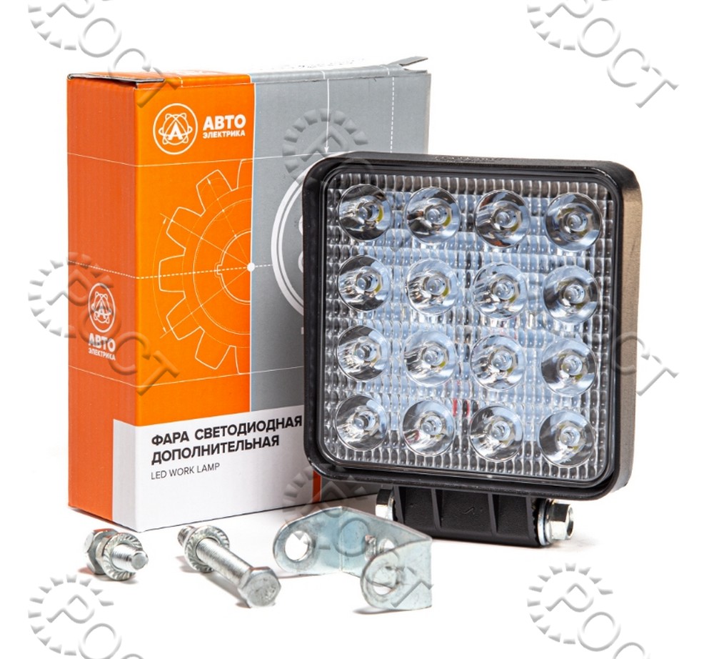Фара светодиодная дополнительная (16 LED) направленный свет (квадратная 110*42*140) крепление по центру (48Вт, 12/24В)