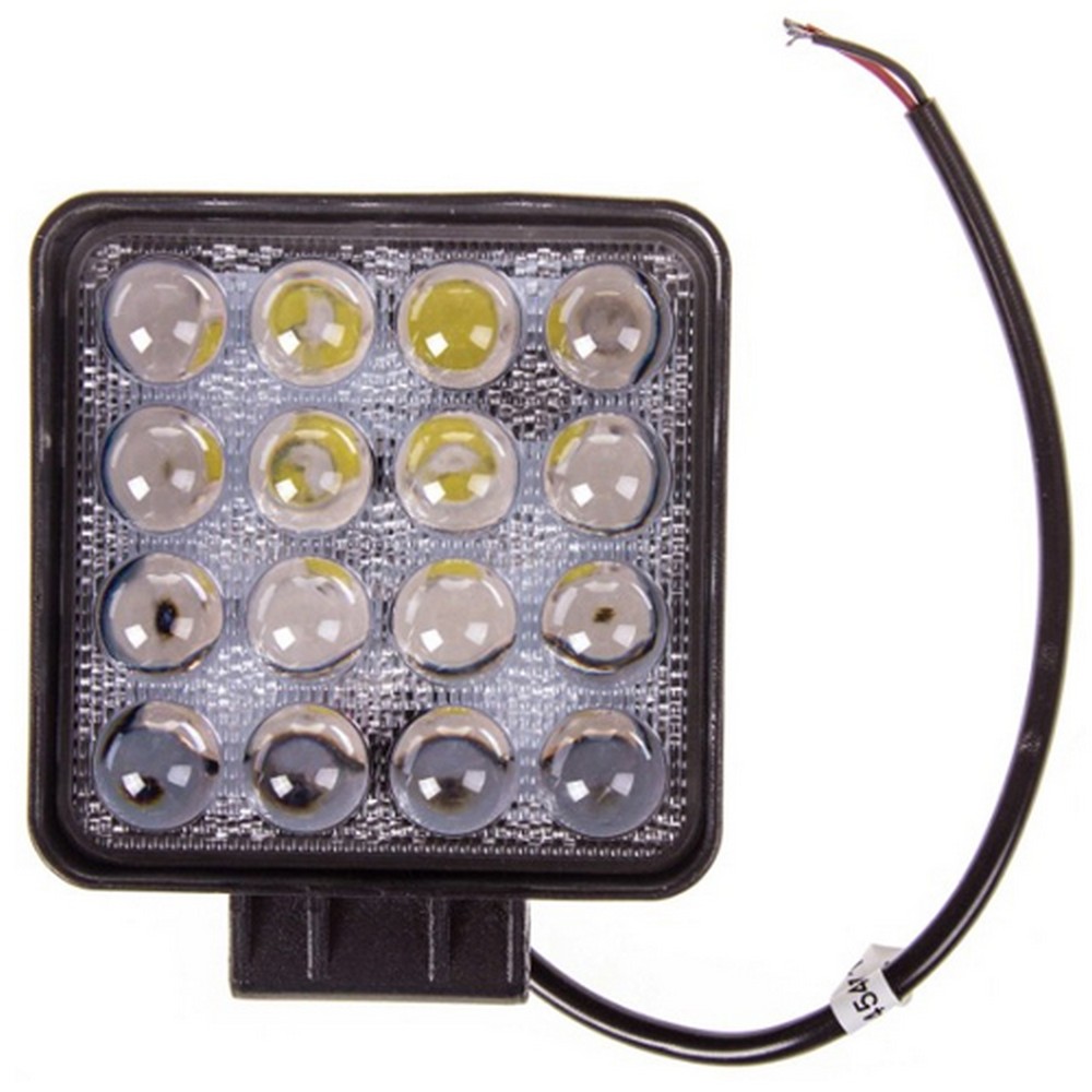 Фара противотуманная SKYWAY OFF ROAD 105*105мм квадратная 12V/24V 48W 6000К 16 диодов Дальний свет с линзой