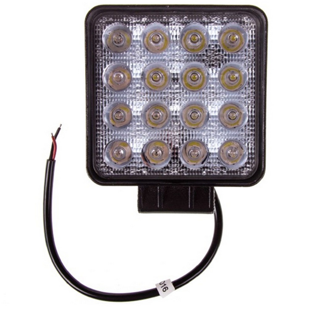 Фара противотуманная SKYWAY OFF ROAD 105*105мм квадратная 12V/24V 48W 6000К 16 диодов Дальний свей