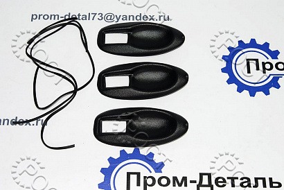 Накладка под ручку наружную двери УАЗ-3741, 3909, 3962, 452 с уплотнителем (к-т 3 шт.)